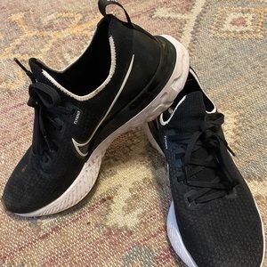 Nike Infinity React 10.5